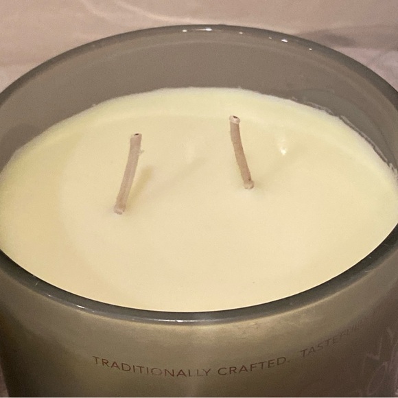 Lot of 2 SAND + FOG Mahogany & Teakwood Candle 12 oz - Picture 9 of 11
